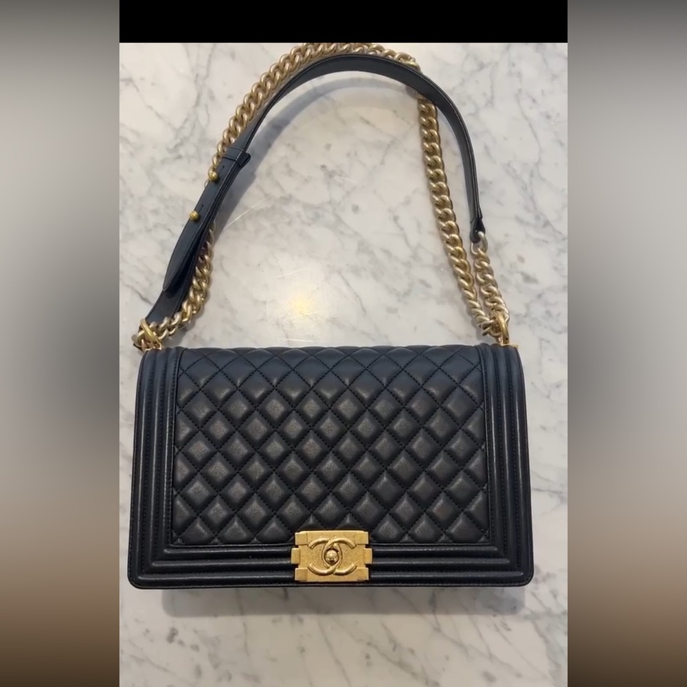 CHANEL™ 2017 BLACK QUILTED LEATHER NEW MEDIUM BOY BAG